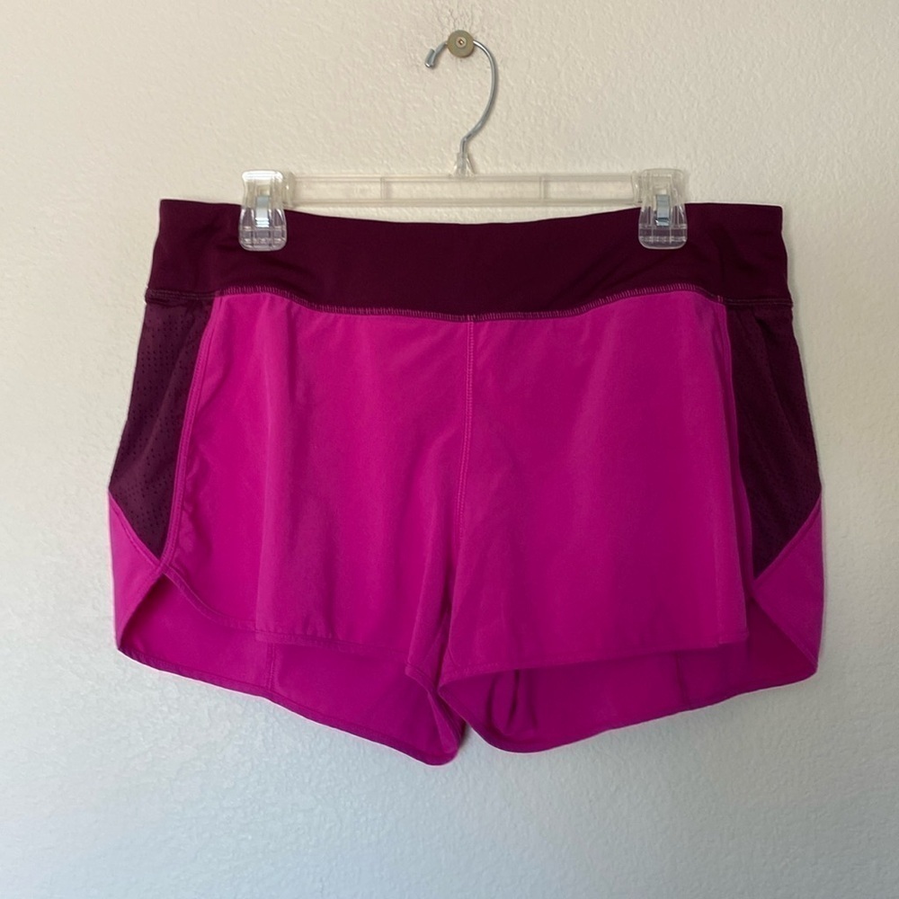 Athleta athletic shorts women’s large maroon pink EUC